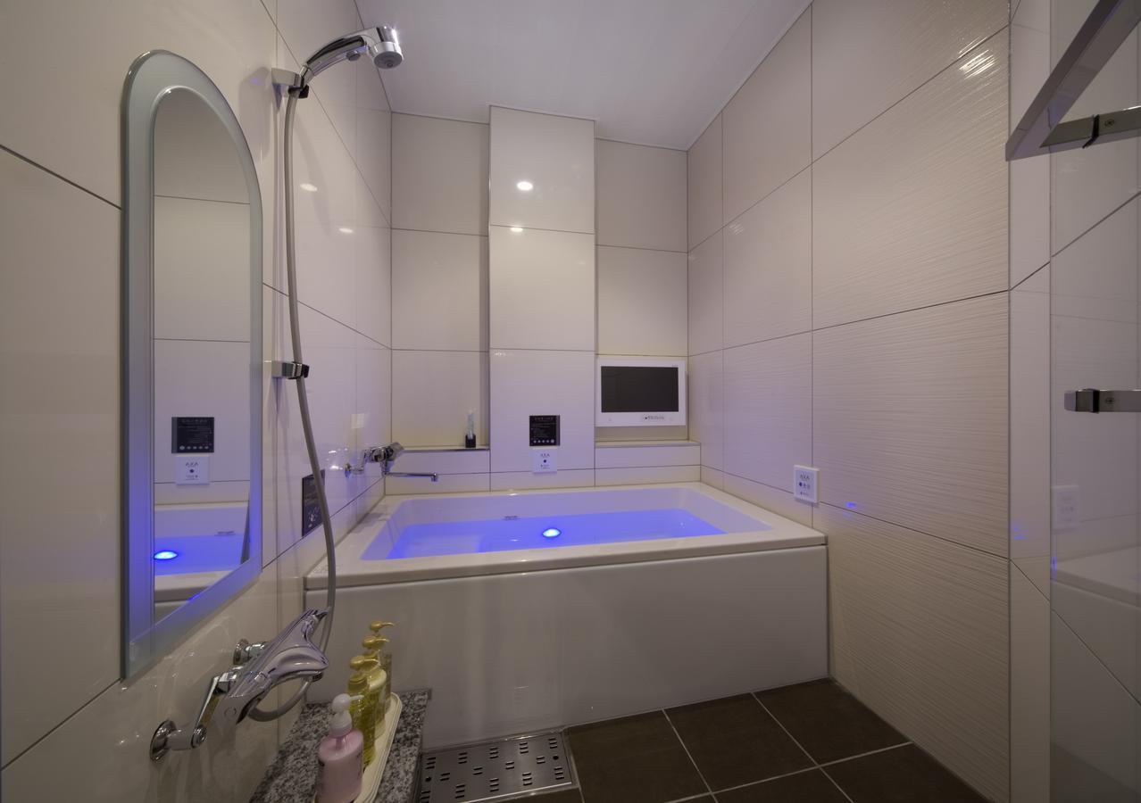 Jewel Hotel Luxury Modern (Adults Only) Miyoshi  المظهر الخارجي الصورة