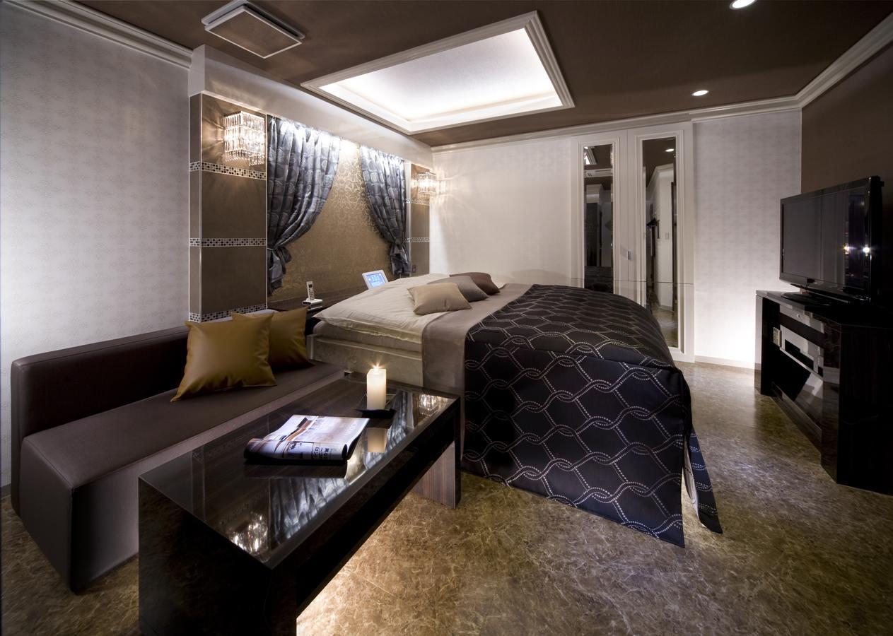 Jewel Hotel Luxury Modern (Adults Only) Miyoshi  المظهر الخارجي الصورة